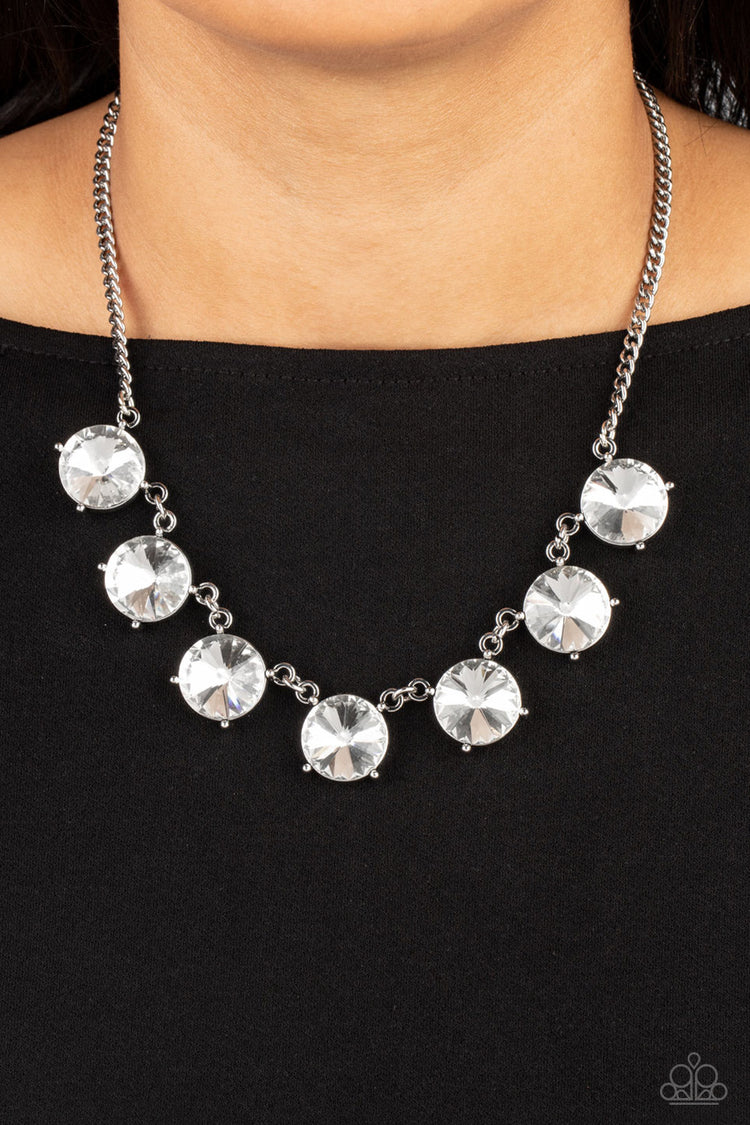 Chicly Centered Purple Necklace