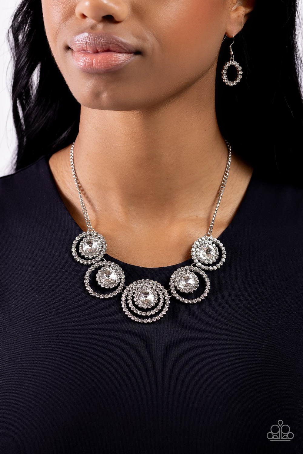 Dramatic Darling - White Rhinestone & Gem Effervescent Rings Necklace Paparazzi N2812