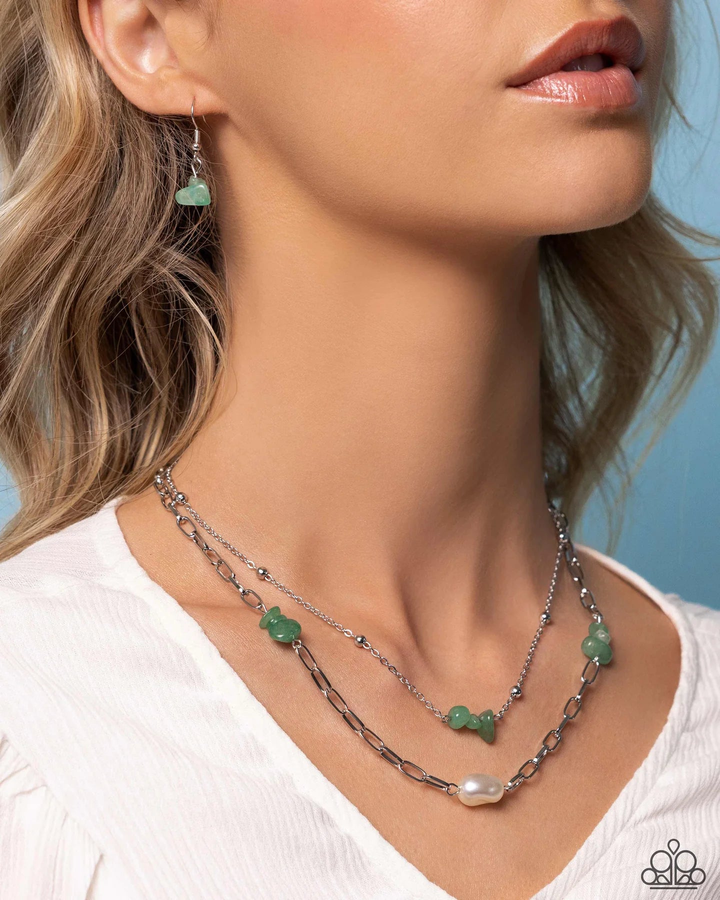 Santa Fe Suprise Green Jade Stone & White Pearl Layered Santa Fe Style Necklace Paparazzi N2750