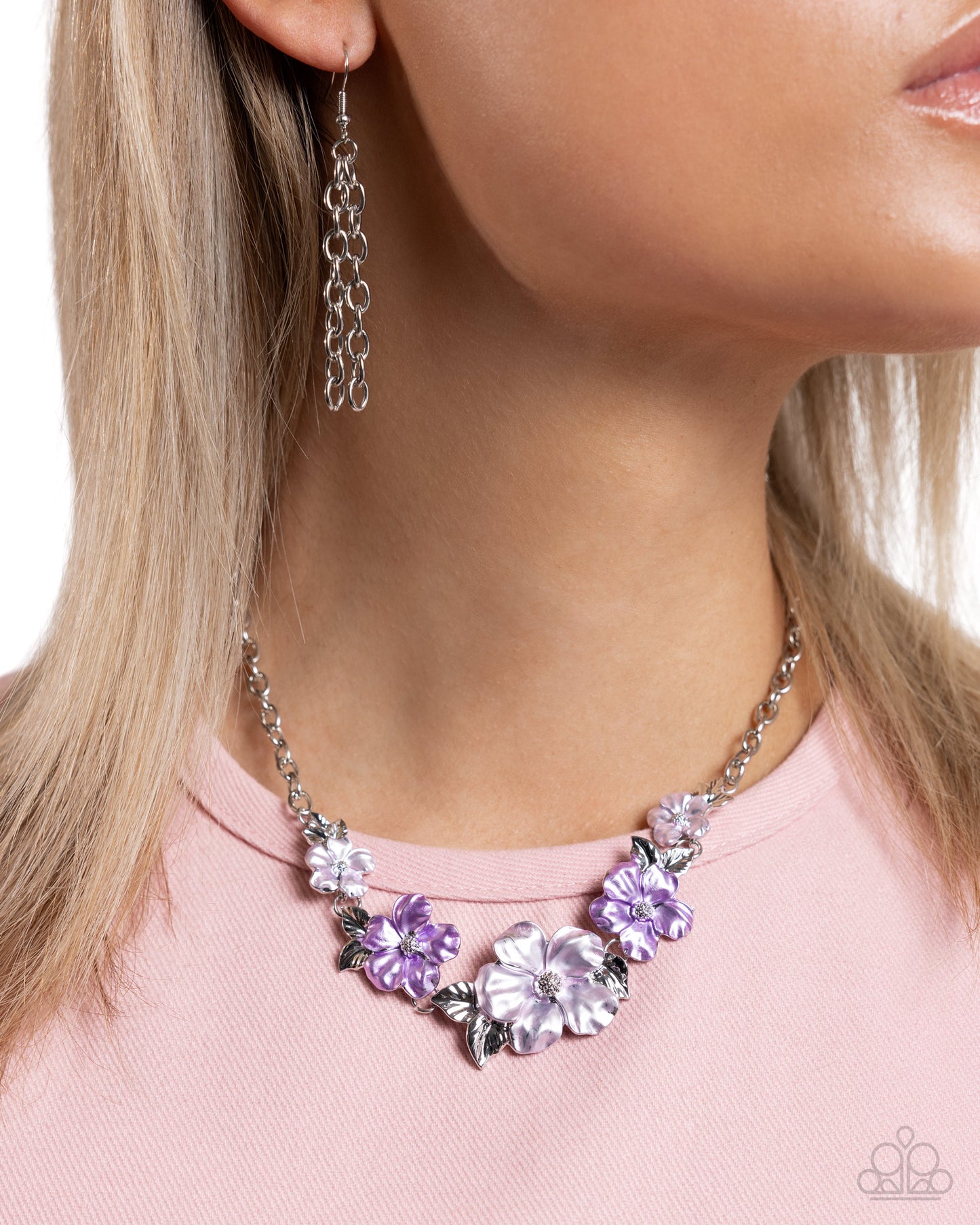 Bouquet Brilliance - Purple Lavender & Light Purple Metallic Flower Necklace Paparazzi N2747