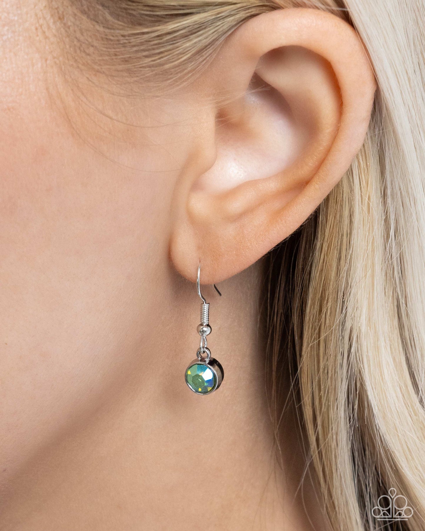 Anchored Accent - Green Iridescent Silver Anchor Necklace Paparazzi N3143