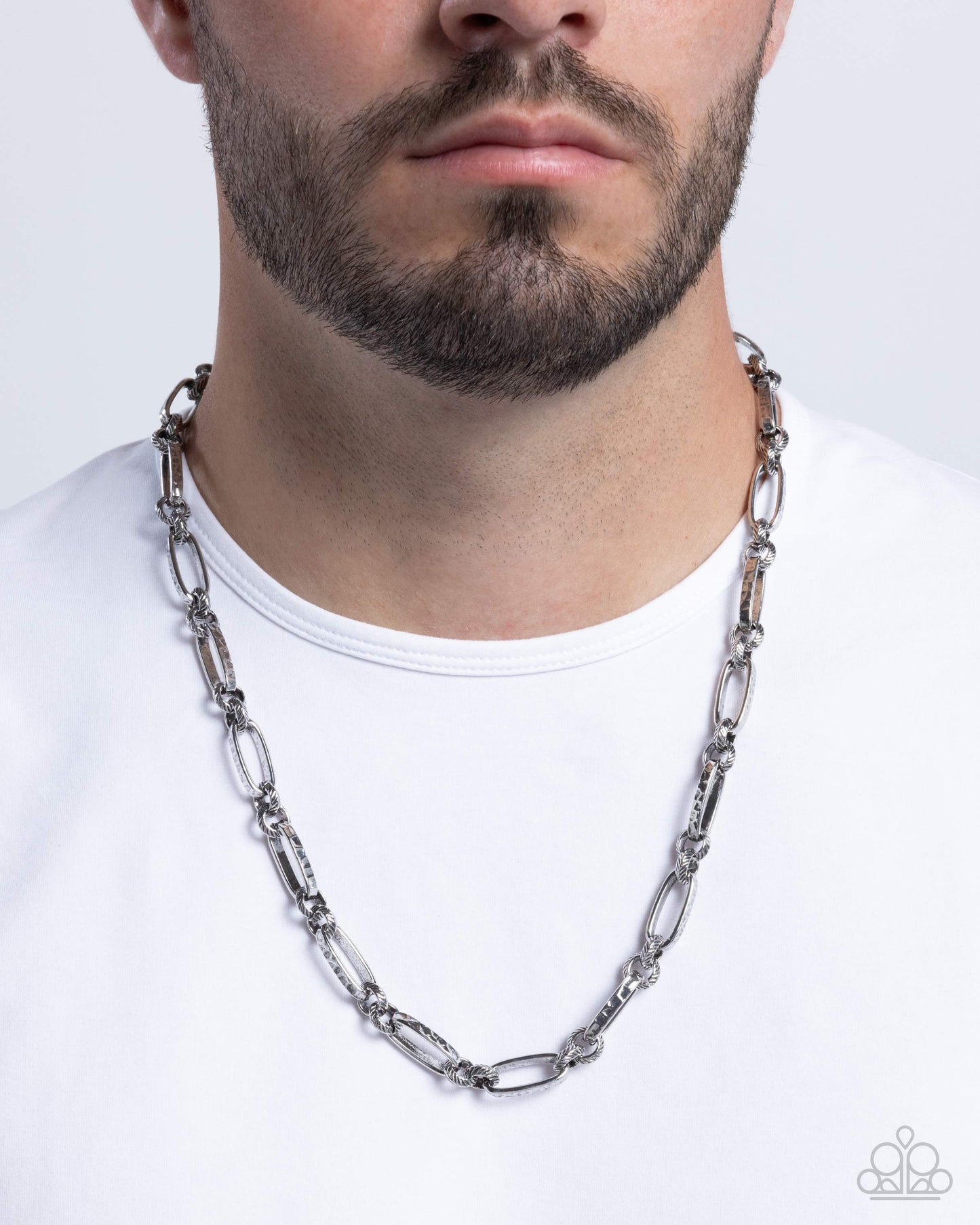 Trenchant Texture - Silver Paperclip Chain Urban Necklace Paparazzi N2840