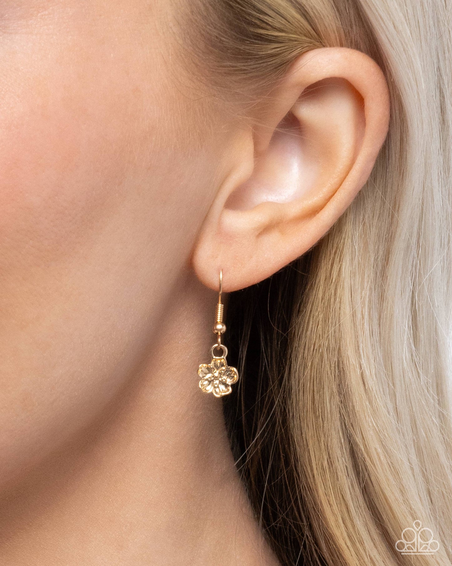 Secretive Sprig - Brown Painted & Light Peach Rhinestone Flower Necklace Paparazzi N2823