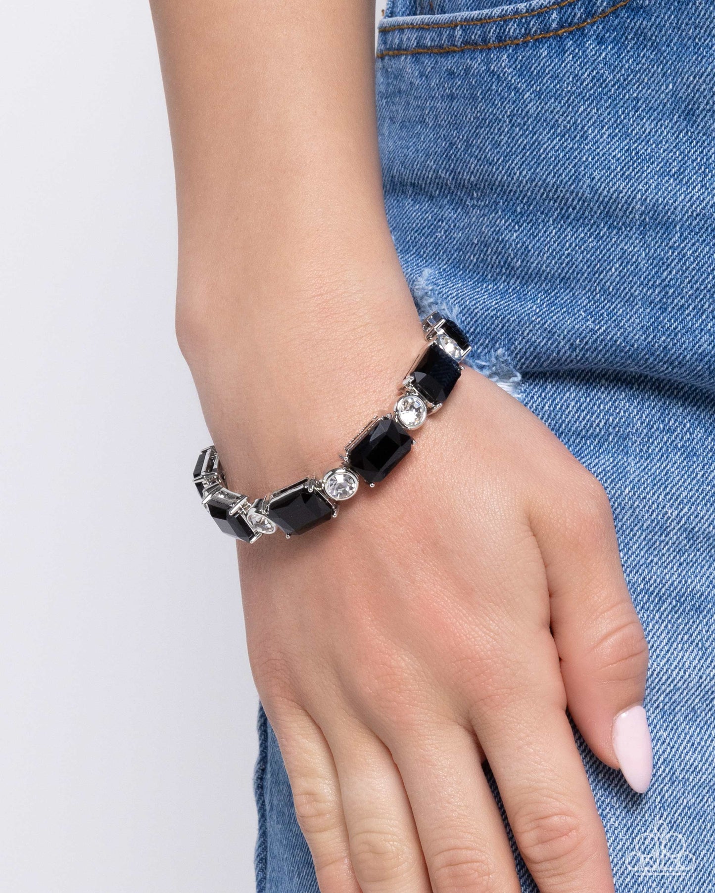 Tonight Only! - Black & White Gem Stretch Bracelet Paparazzi B1862