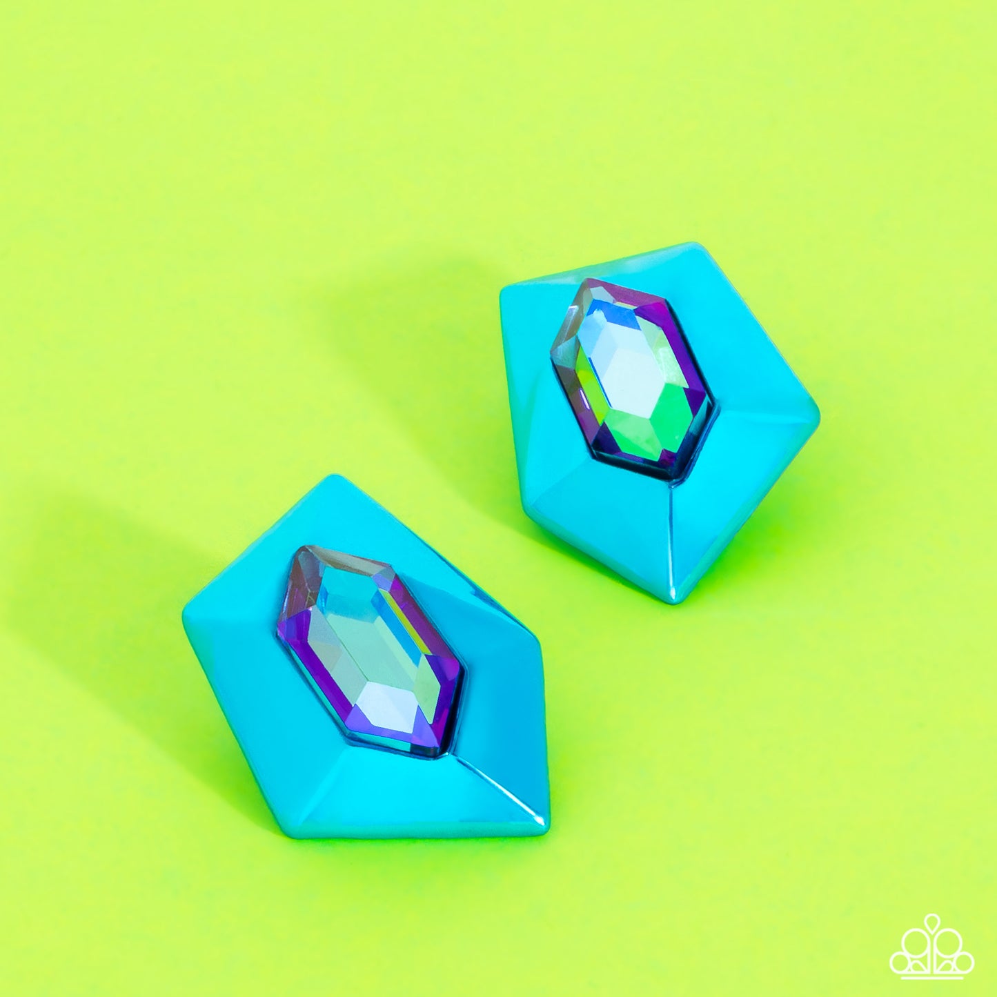 Dauntless Detail - Blue Matallic Frame & Blue UV Shimmery Gem Clip On Earring Paparazzi E2346