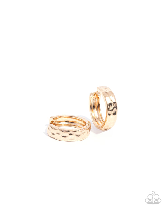 Paparazzi Hammered Hyperaware - Gold 3/4 Inch Hammered Hoop