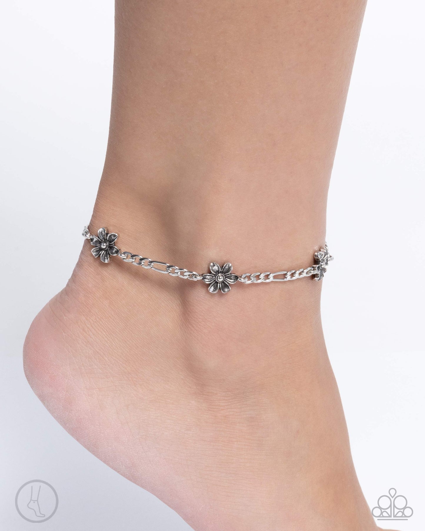 Gardening Gusto - Silver Chain & Flower Anklet Paparazzi B2012