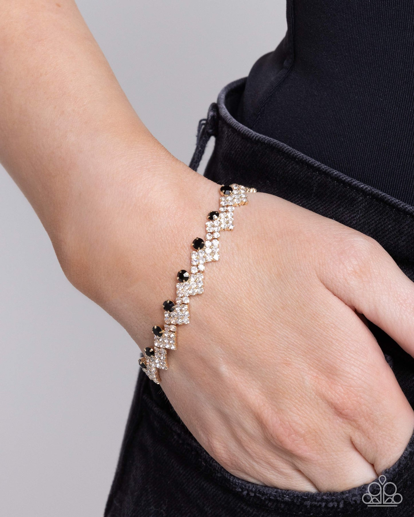 Fateful Finish - Black - Jet Black & White Rhinestone, Gold Bracelet Paparazzi B2063