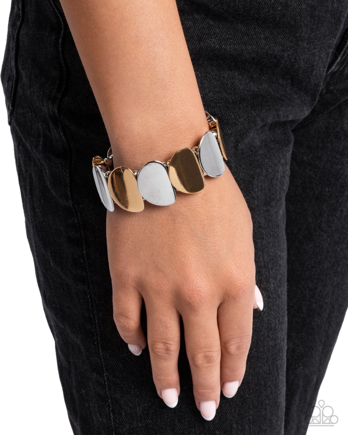 Dauntless Delight - Multi Silver & Gold Disc Stretch Bracelet Paparazzi B1851