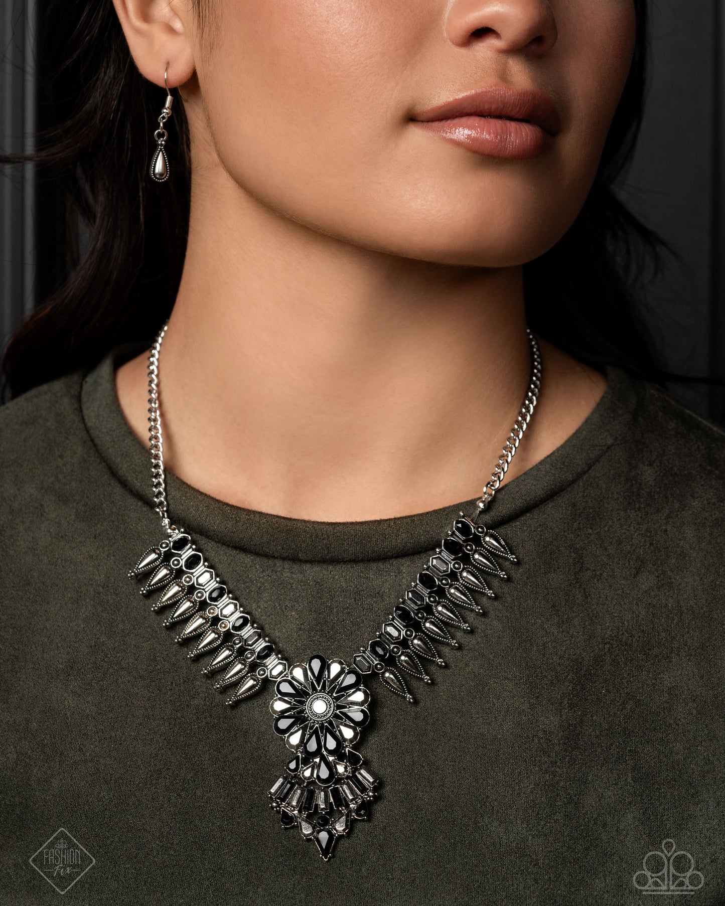 Fairest of the Festival - Black Silver Floral Style Necklace Sunset Sightings December 2024 Fashion Fix Paparazzi N2829
