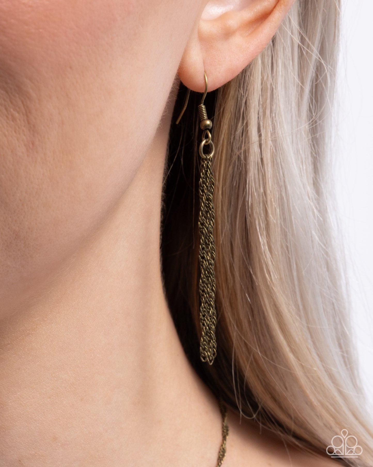 Eagle Exception - Brass Short Necklace Santa Fe Style Paparazzi N2651