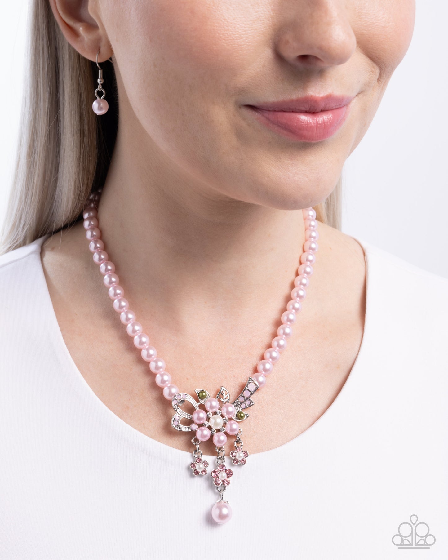 All Over TON - Pink - Baby Pink Pearl Flower Necklace Paparazzi