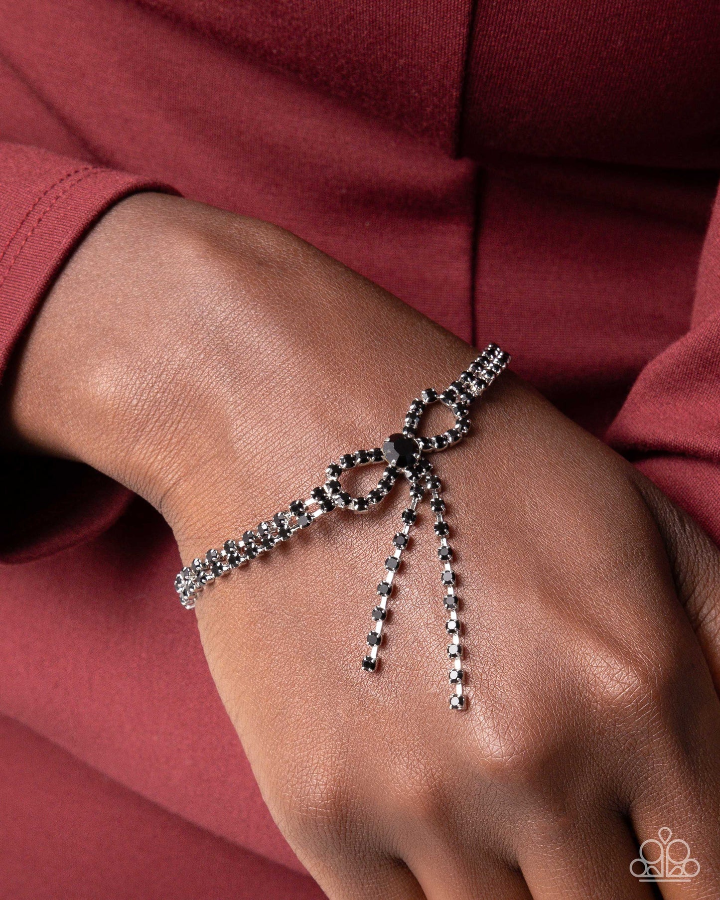 Paparazzi Complete Look Dapper Delicacy Black Rhinestone Bow Necklace & Dapper Delight Black Rhinestone Bow Bracelet Set N3842
