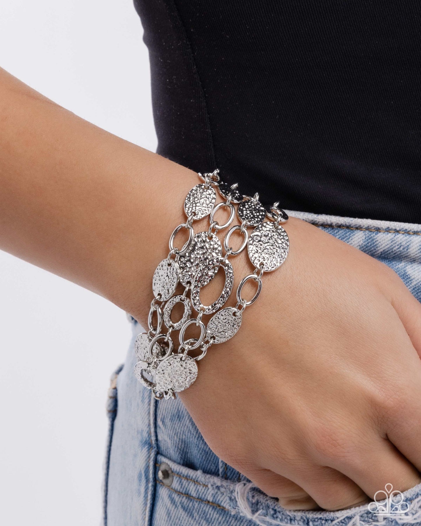 Hammered Helm - Silver Hammered Ovals Clasp Closure Bracelet Paparazzi B2062