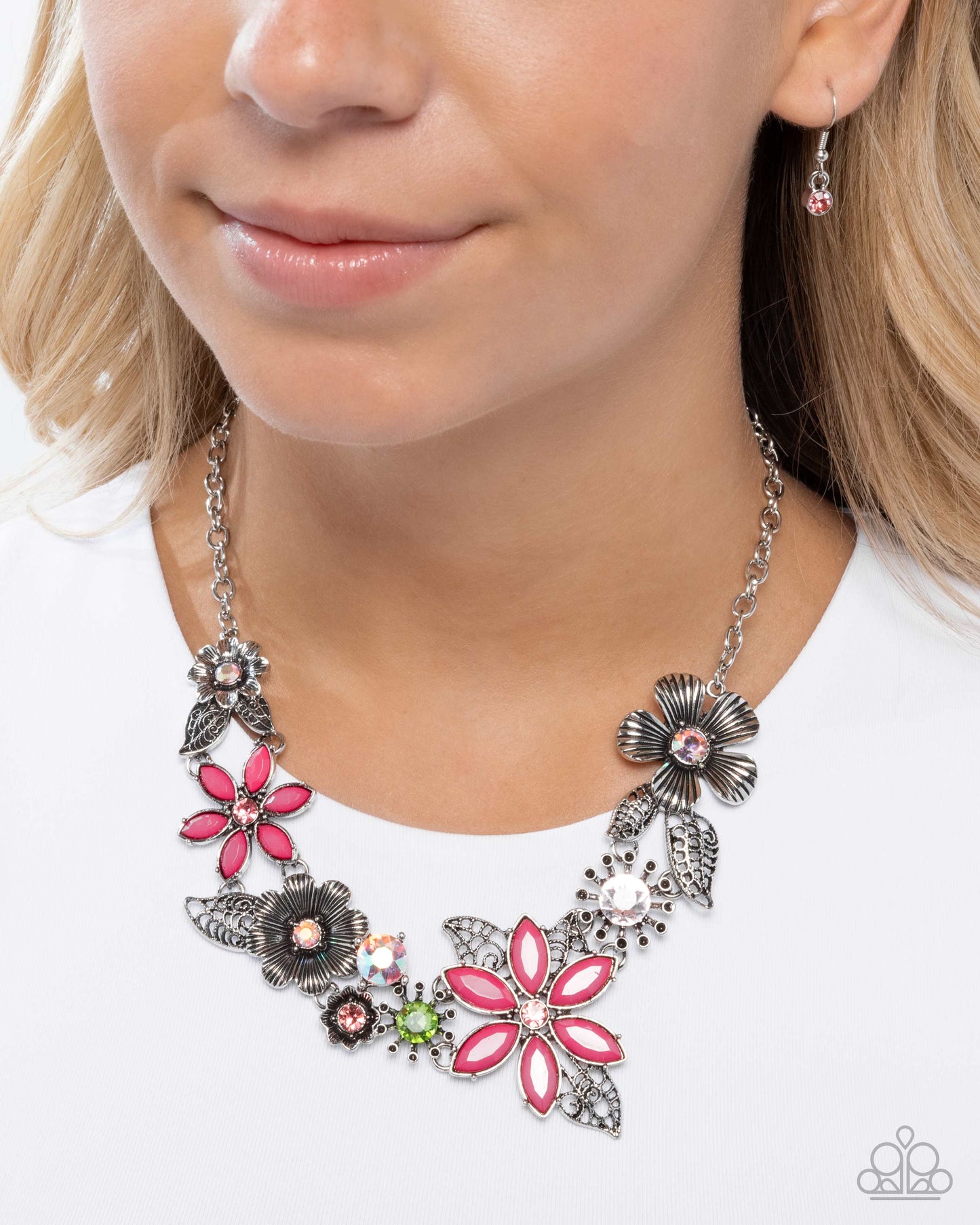 GARDEN My Sparkle - Pink - Pink Peacock Flower Necklace Paparazzi N3081
