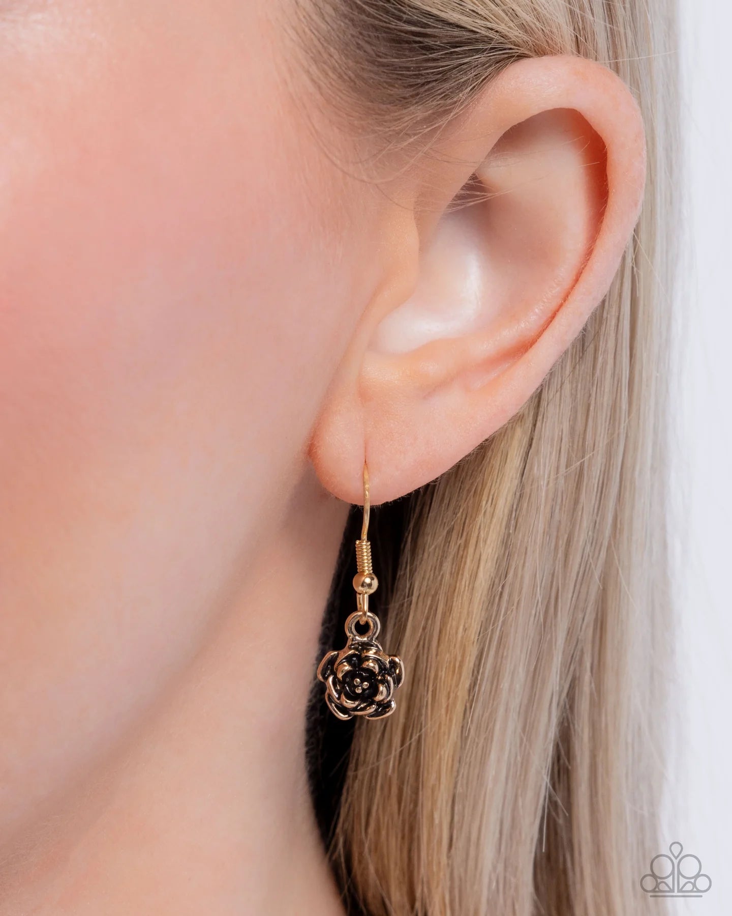 Whimsical Appearance - Gold Rose Flower Necklace Paparazzi N3476