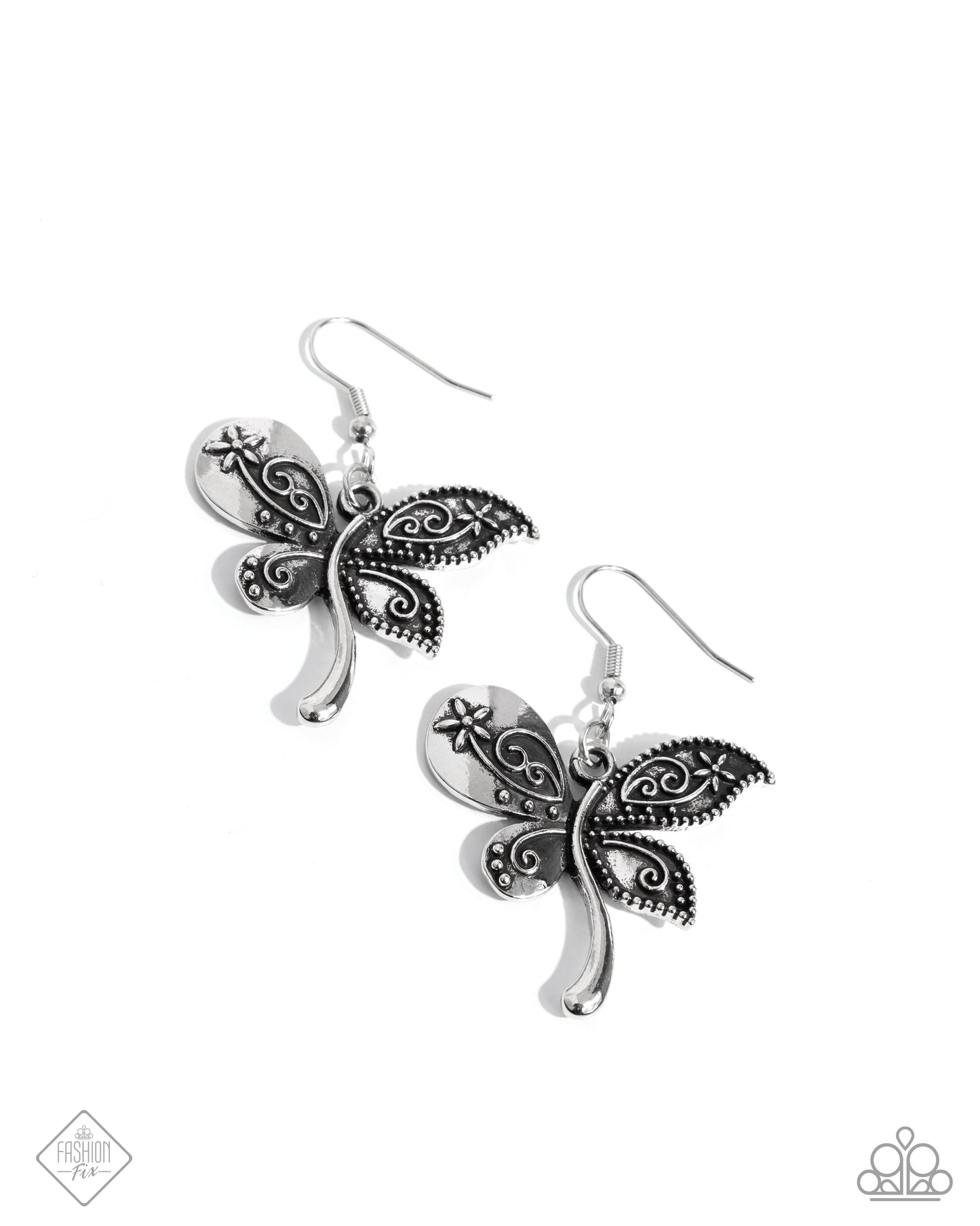 Easy Exhilaration - Silver Dragonfly Earring Simply Santa Fe Fashion Fix March 2025 Paparazzi