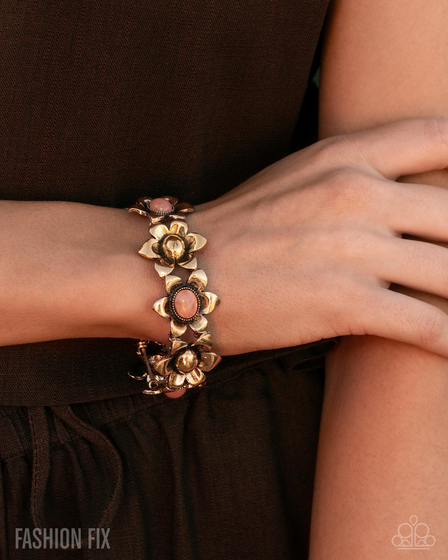 Genuine Grounding - Orange Center Gold Flower Stretch Bracelet May 2025 Glimpses Of Malibu Fashion Fix Paparazzi B3000