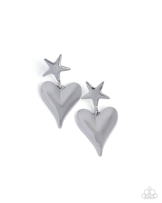 Dynamic Disposition - Silver Star & Heart Post Earring Paparazzi E3016