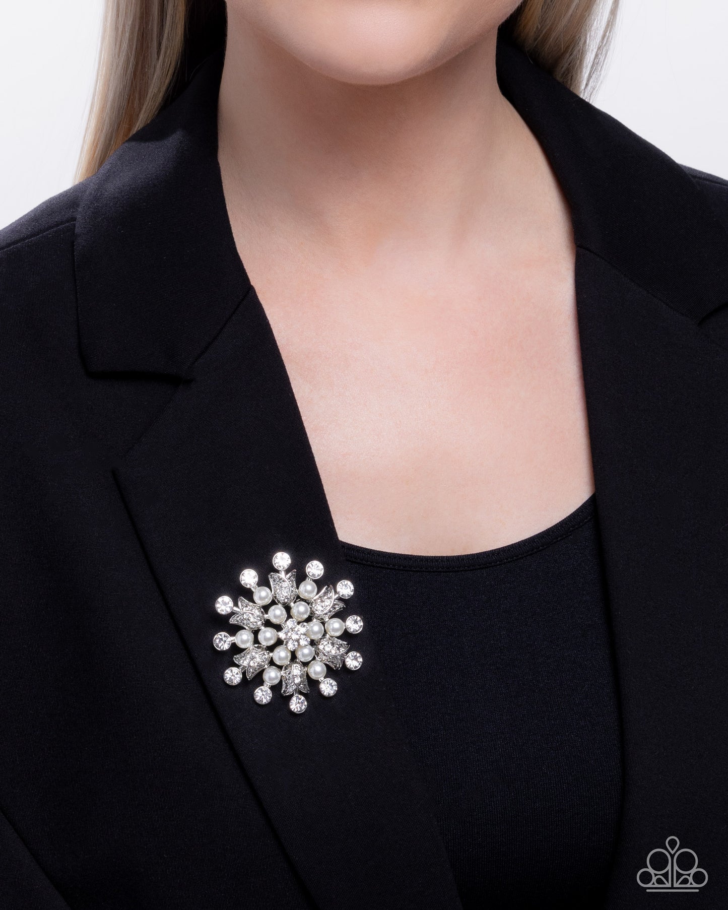 Pearly Prologue - White Gem & Pearl Brooch Pin Paparazzi BR003