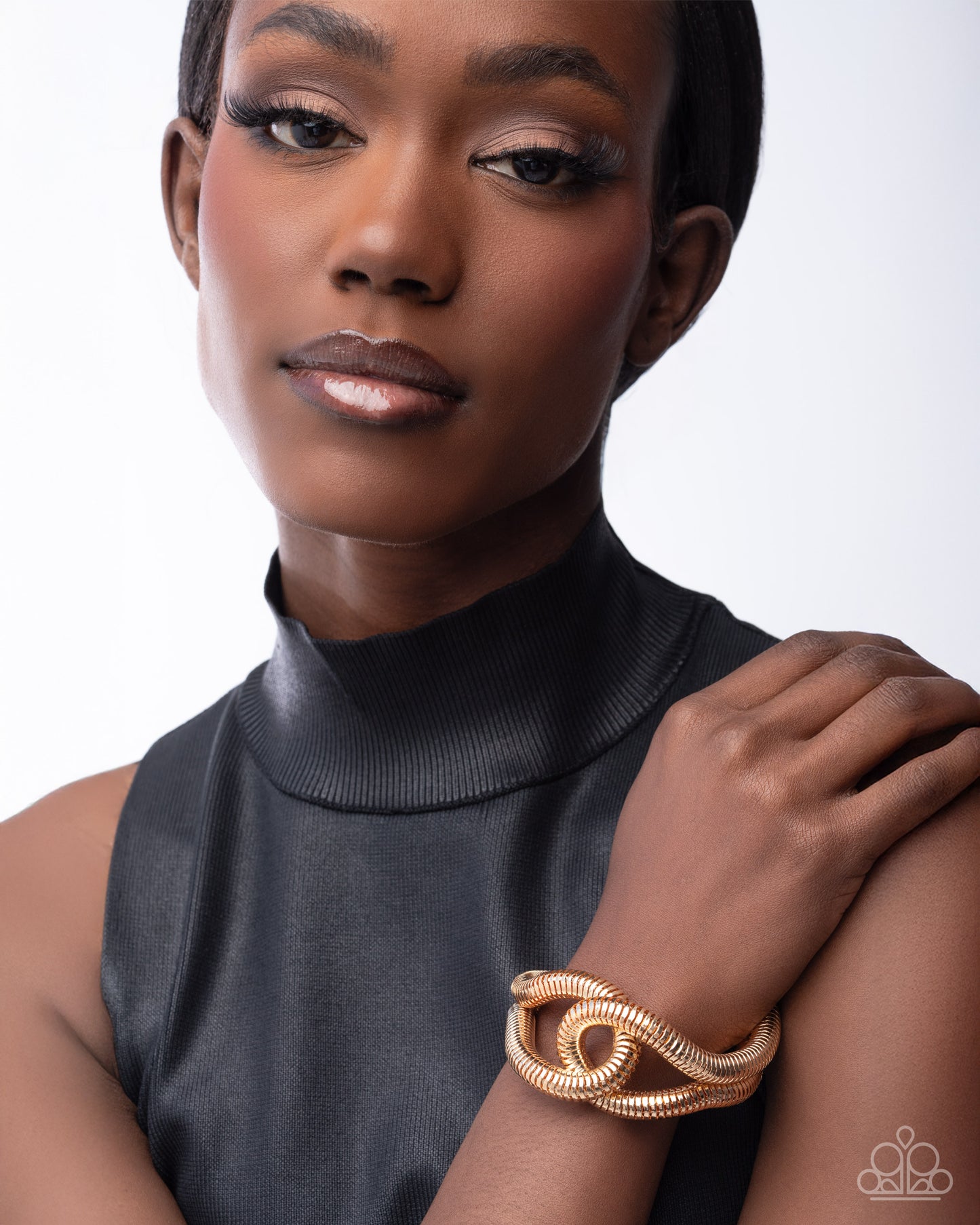 Interlocked Ignition - Gold Snake Chain Edgy Bracelet Paparazzi 2025 Convention Exclusive B2344