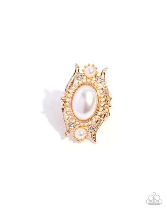 Paparazzi Delightful Debutante - Gold Frame & White Oval Pearl Statement Ring R1299