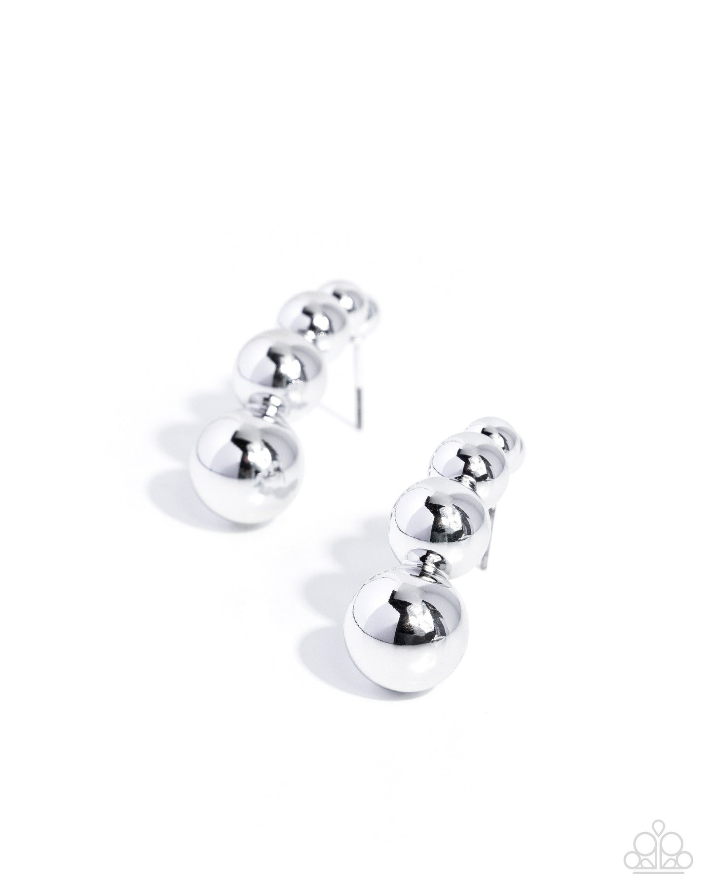Paparazzi Graduated Grunge - Silver High Sheen Graduated Ornament Post Earring E3360
