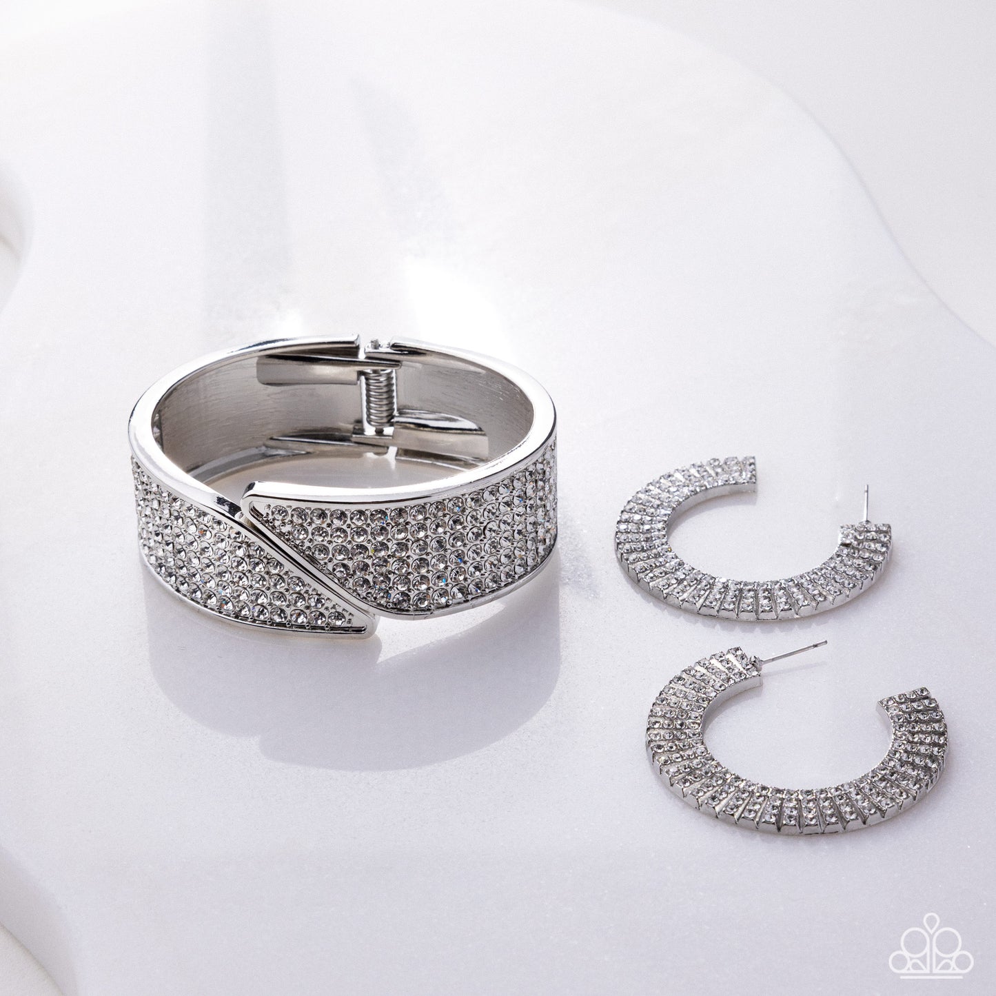 Paparazzi Fierce On Fleek - White Rhinestone Hinge Bracelet Magnificent Musings Fashion Fix Trend Blend January 2026 B2579