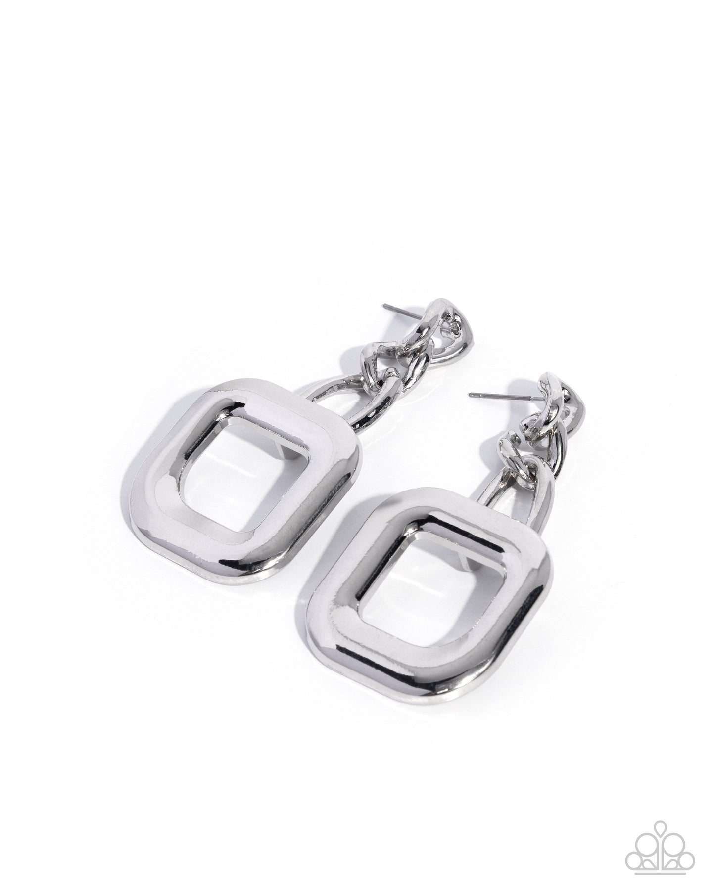 Paparazzi Memorable Maven - Silver Curb Chain Post Earring E1105