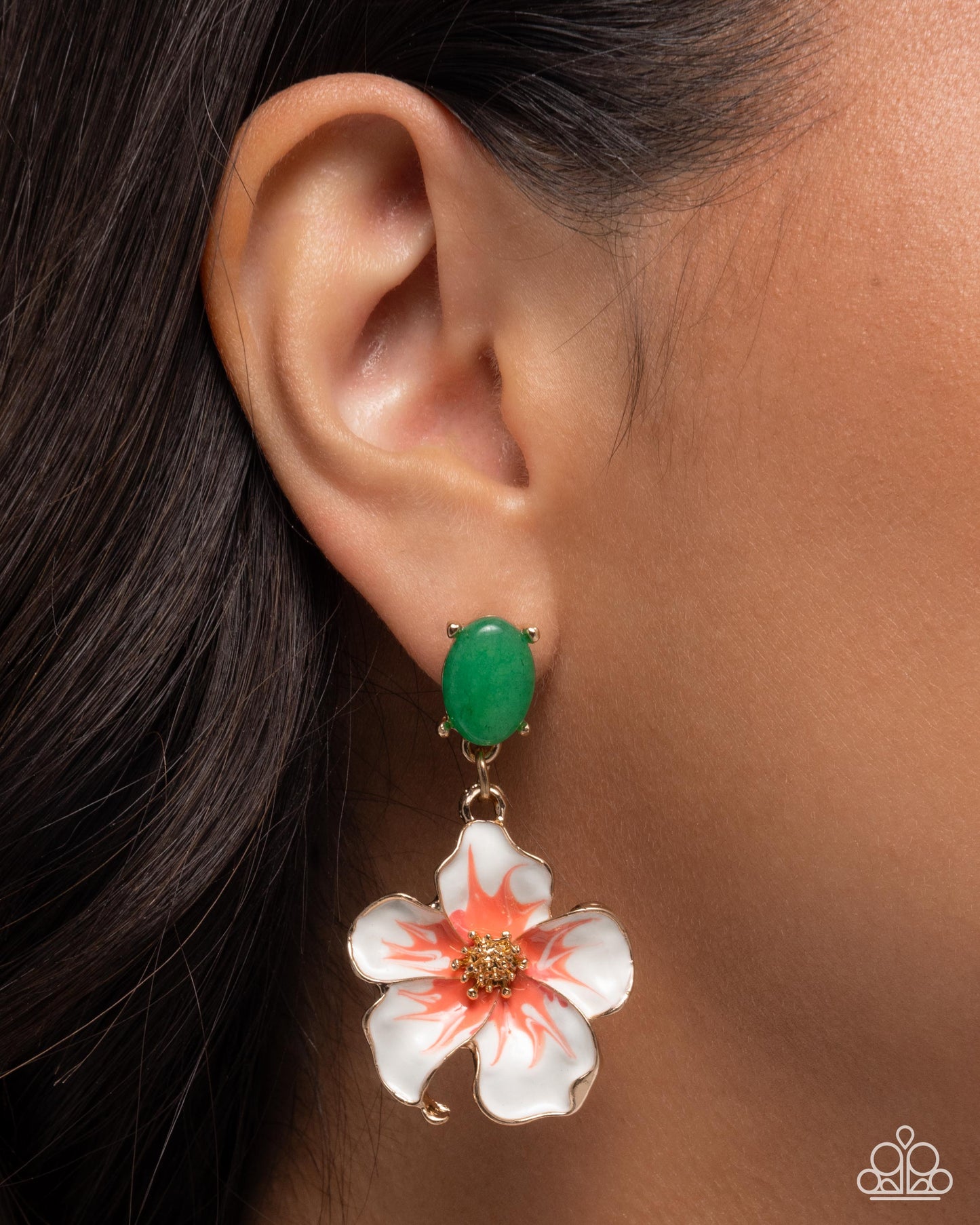 Paparazzi Picturesque Painting - Green Jade Gold Flower Post Earring E3478