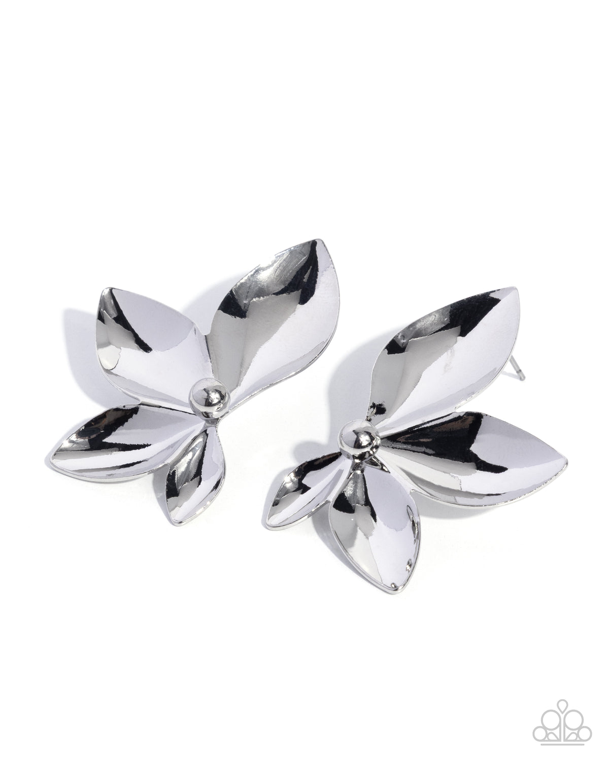 Paparazzi Expressive Elegance - Silver Flower Post Earring E3537