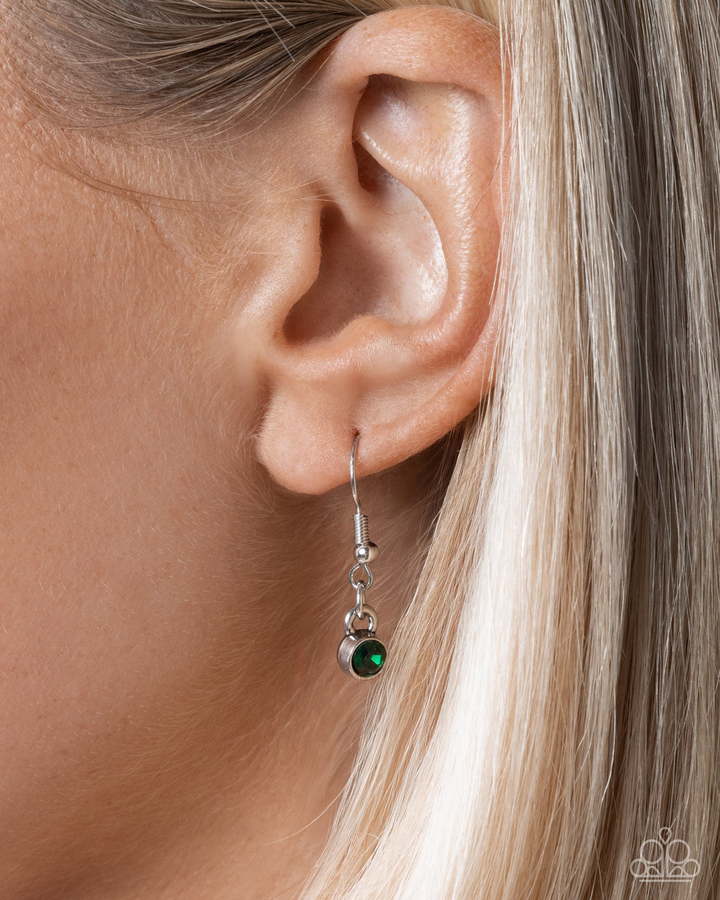 Discerning Dazzle - Green