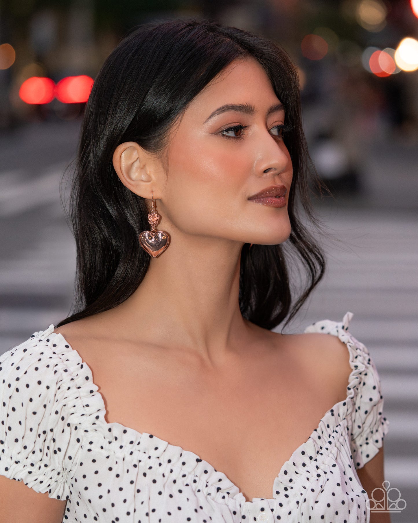 Paparazzi Vintage Memory - Rose Gold Heart Earring E3364