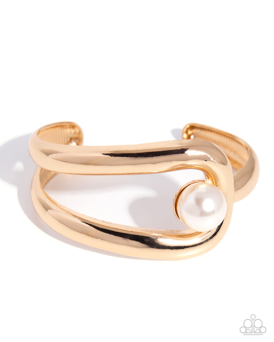Paparazzi Sense of Grace - Gold & White Pearl Cuff Bracelet B2307