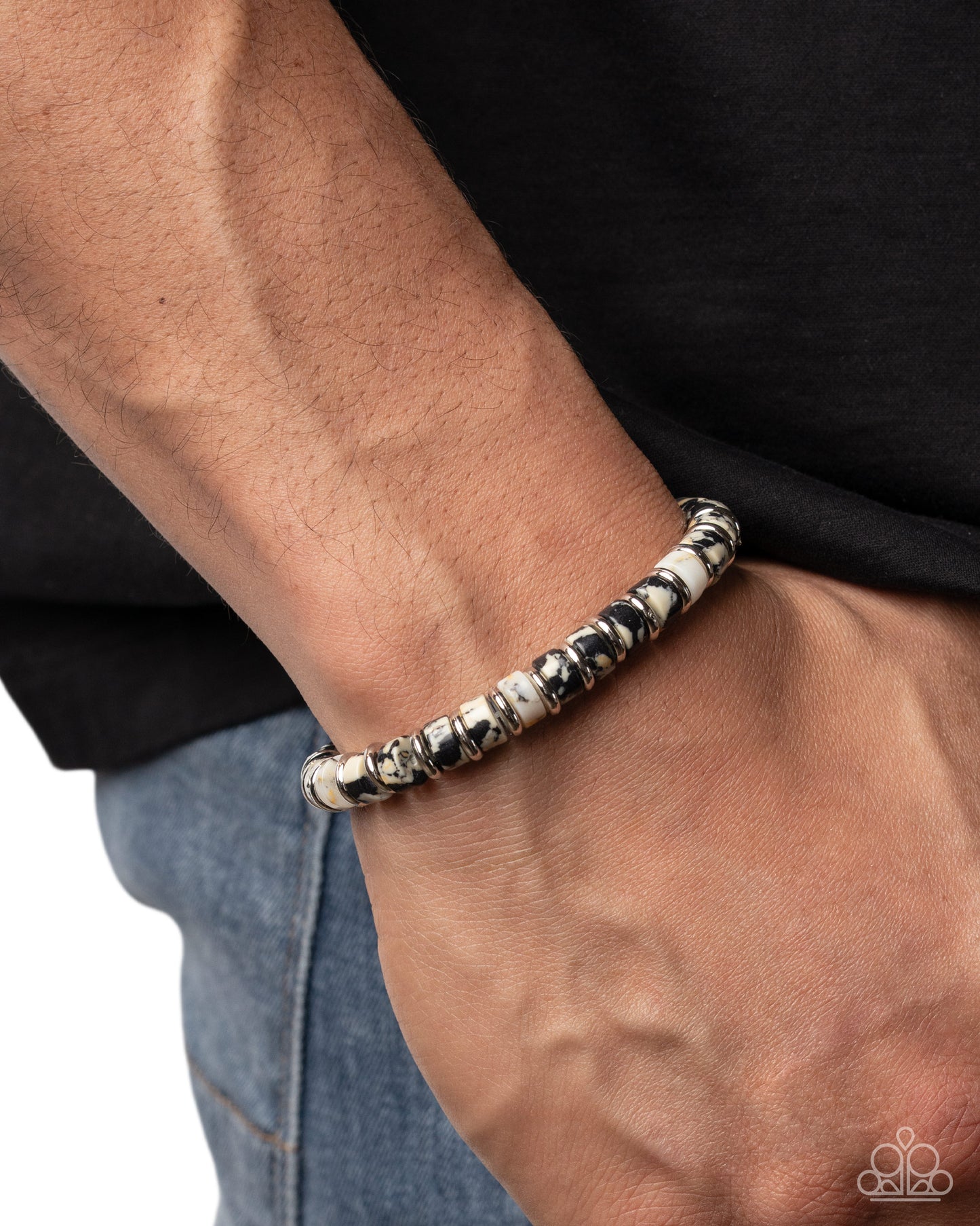 Forged Feature - Black