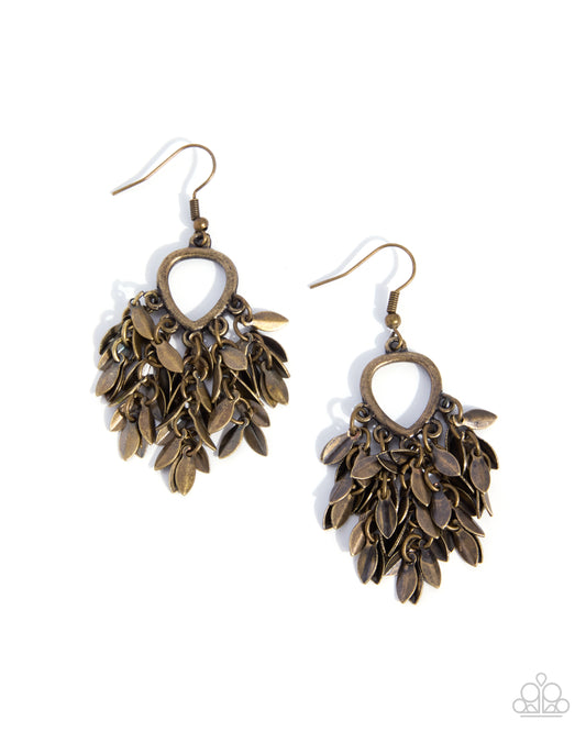 Paparazzi Fringe Freestyle - Brass Dainty Leaf Earring E3448
