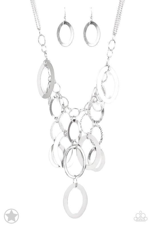 A Silver Spell Blockbuster Necklace Paparazzi N0010