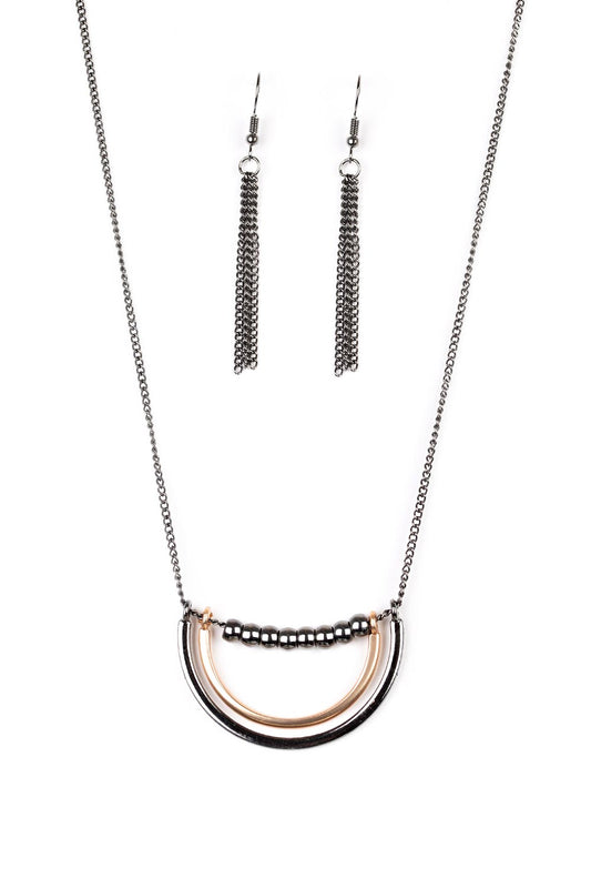 Artificial Arches - Black Gunmetal Gold Necklace Paparazzi N0682