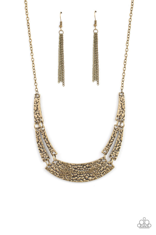 Stick To The Artifacts Brass Necklace Paparazzi N0611
