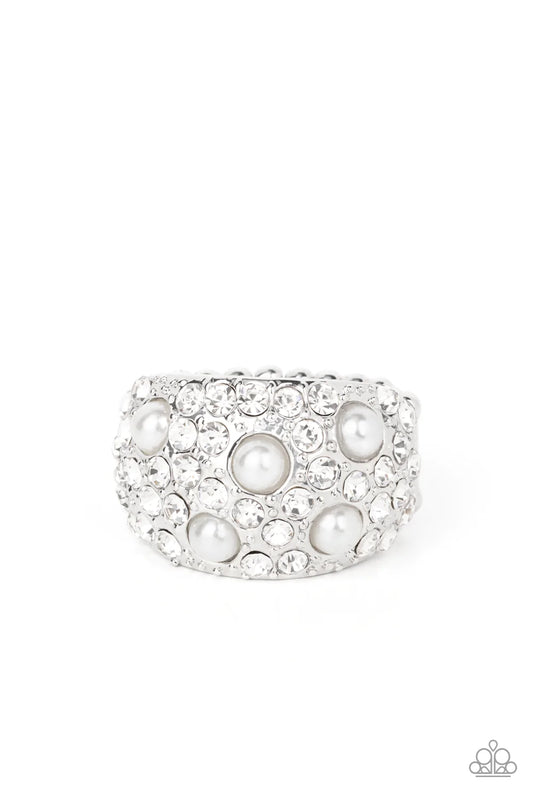 Gatsby's Girl White Rhinestone And Pearl Ring Paparazzi R0139