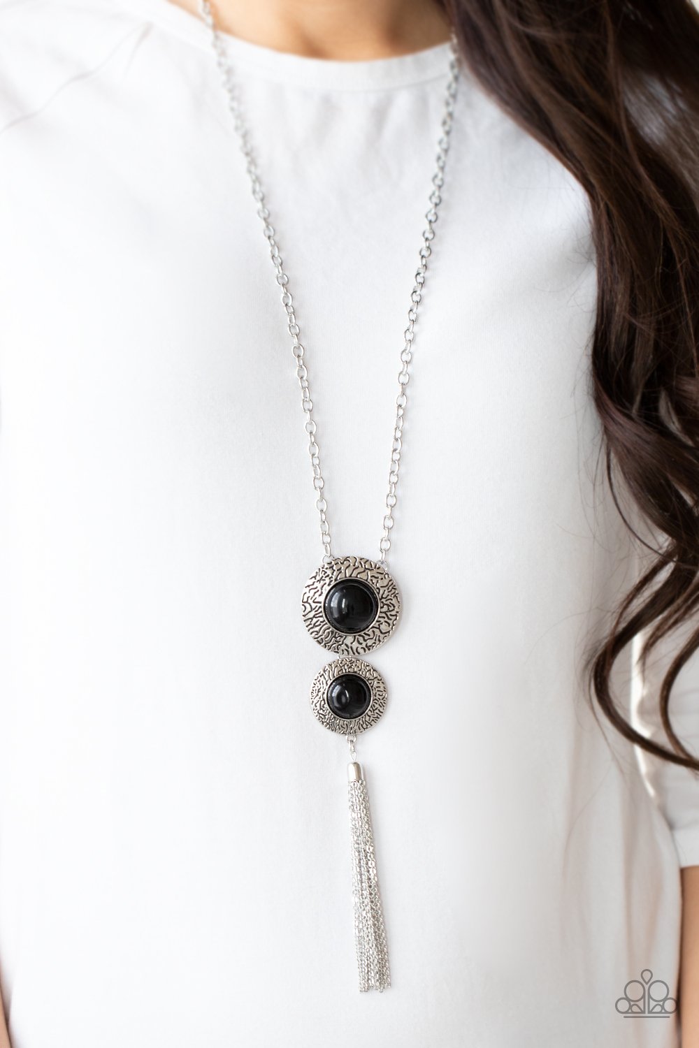 Abstract Artistry Black Necklace Paparazzi N0391