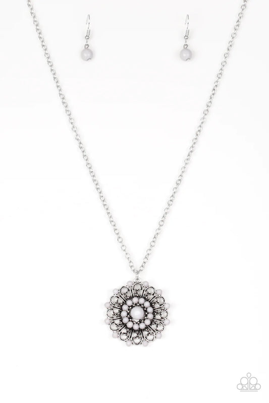 Boho Bonanza Silver Floral Necklace Paparazzi N0967