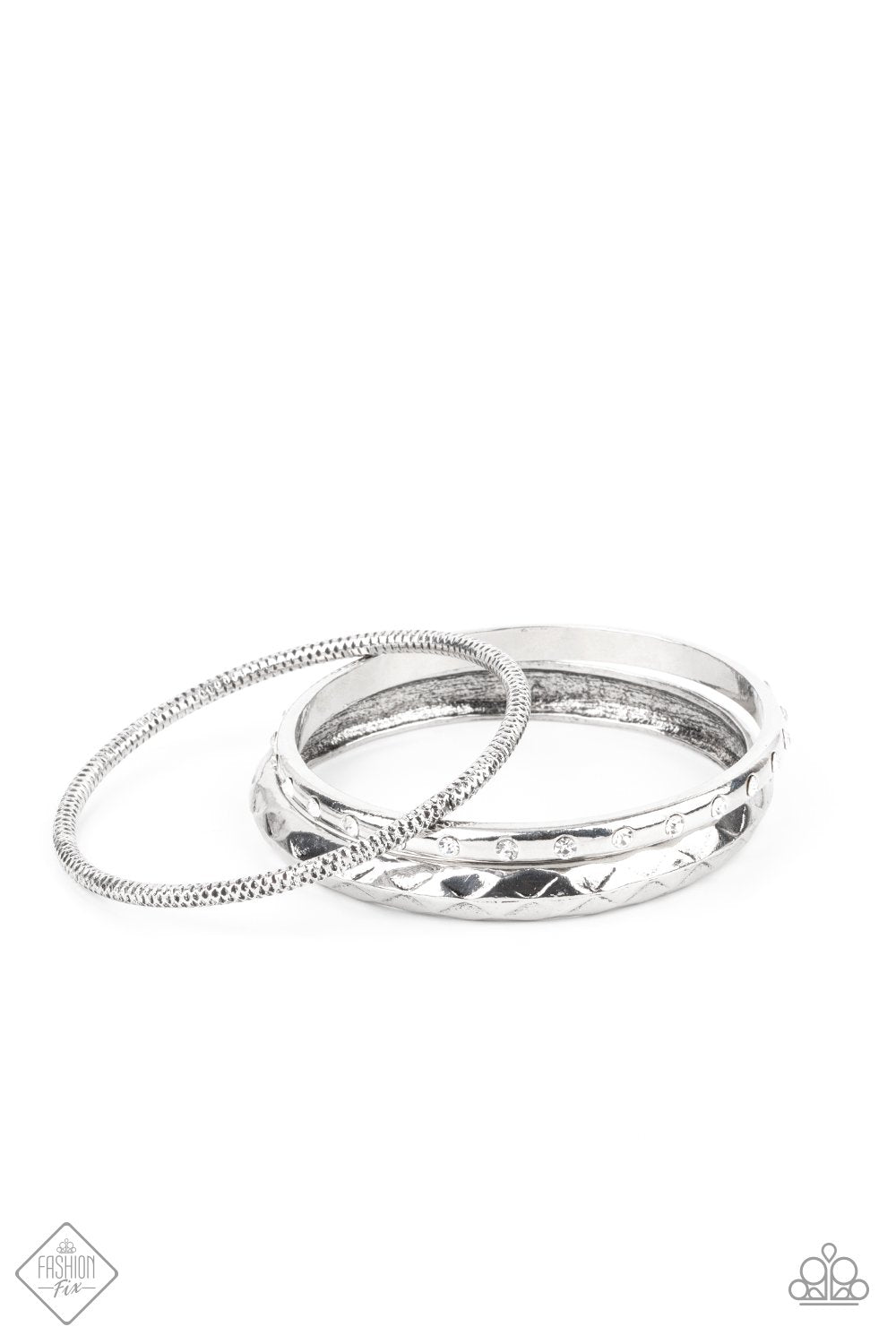 Confidently Curvaceous White Bracelet July 2021 Fashion Fix Paparazzi B0148