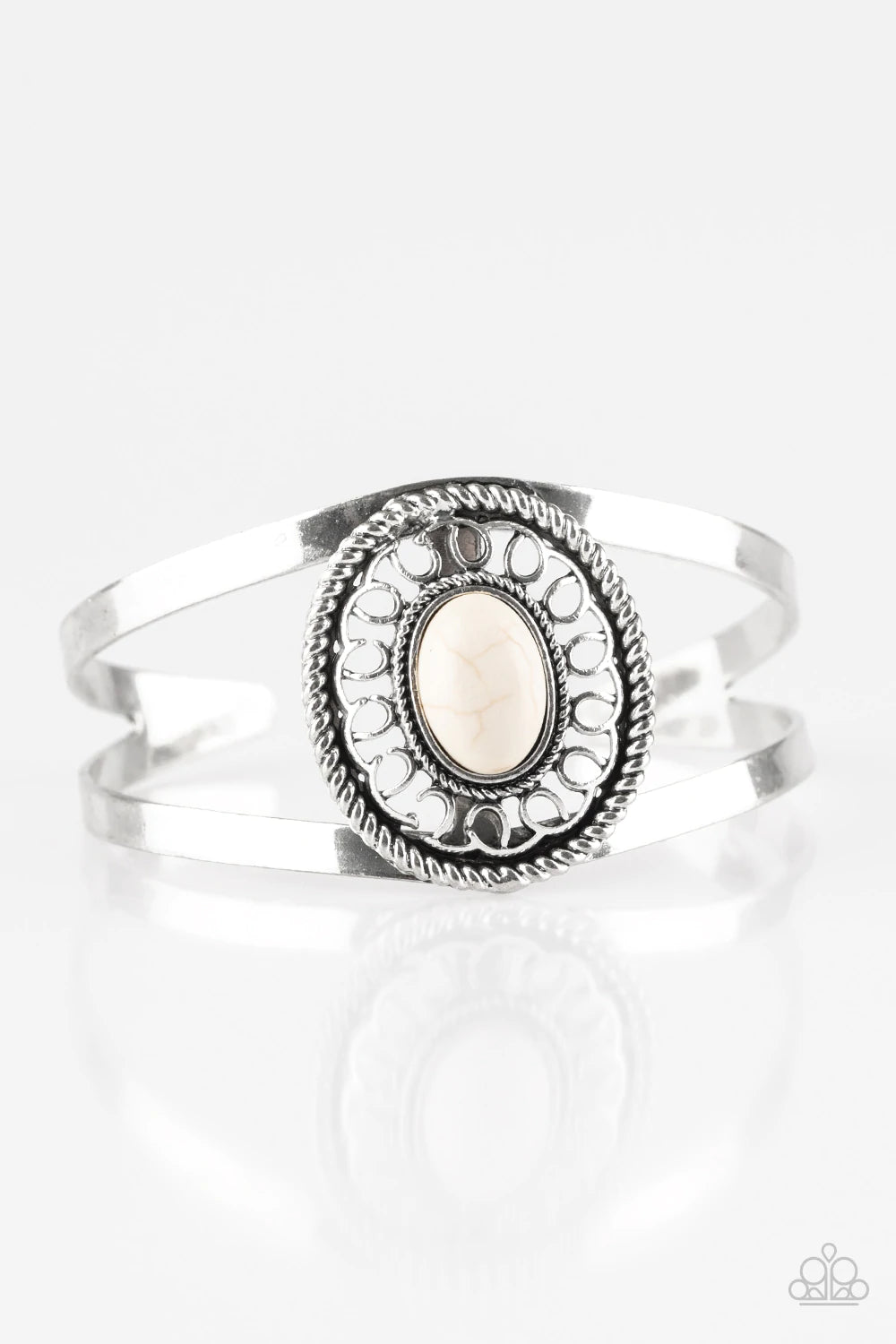 Deep In The Tumbleweeds White Cracked Stone Bracelet Paparazzi B0079