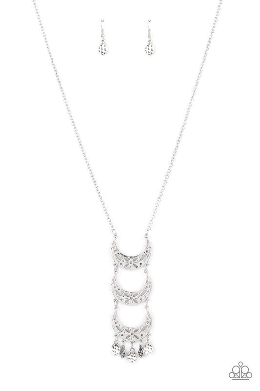 Half-Moon-Child Silver Necklace N0325