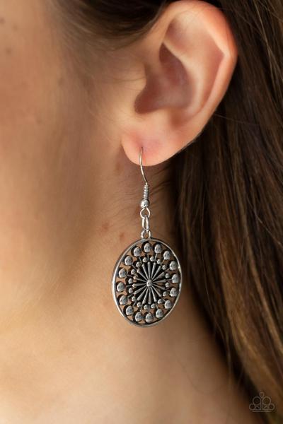One Mandala Show Yellow Suede Cord Silver Ring Necklace Paparazzi N0334