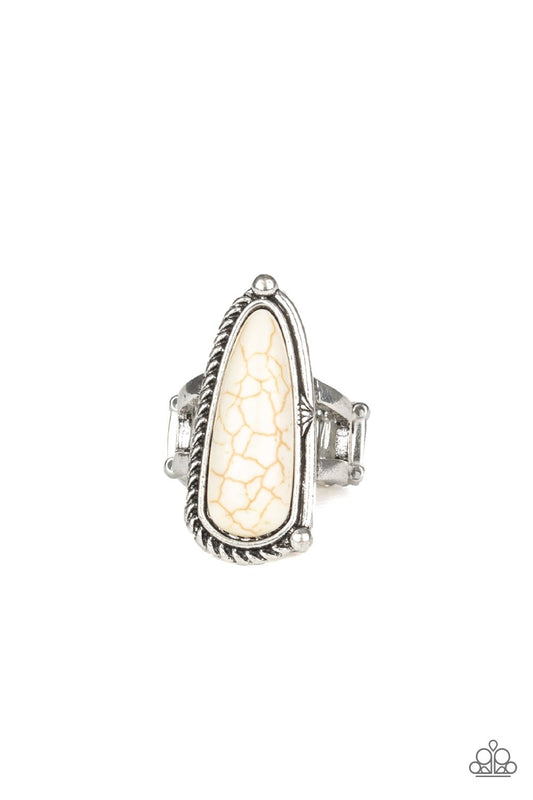 Pioneer Plains White Cracked Stone Ring Paparazzi R0058