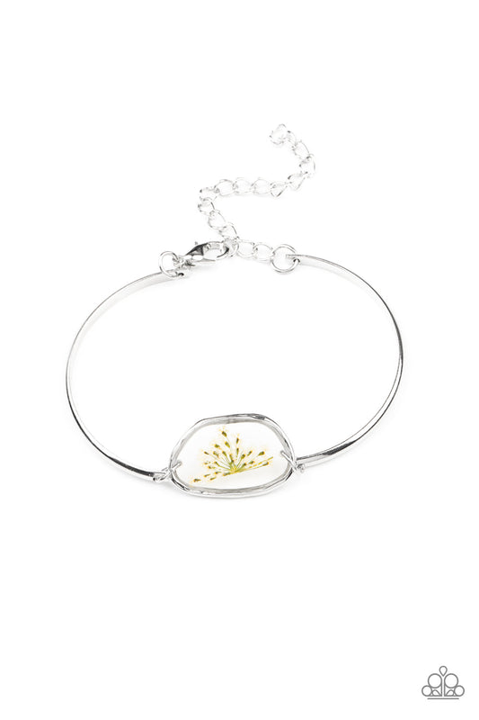 Prairie Paradise White Bracelet Paparazzi B0159