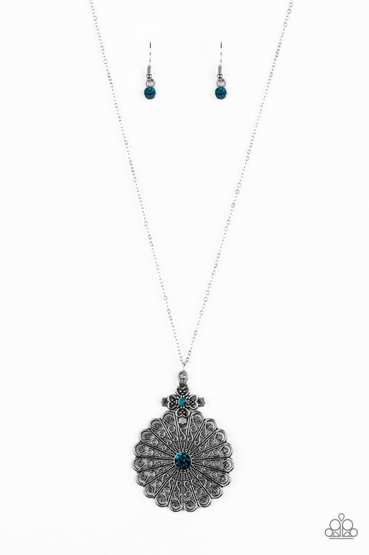 Walk On The Wildflower Side Blue Rhinestone Floral Pendant Necklace Paparazzi N0204