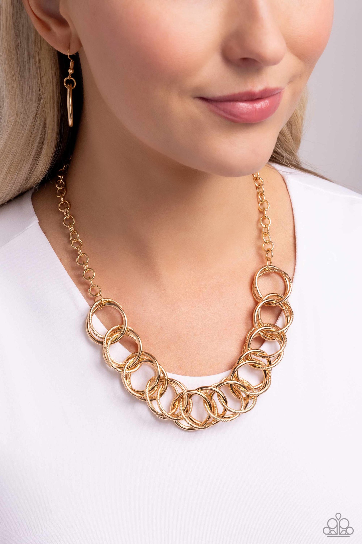 Heavy Metal Hero - Gold Interlocking Rings Bold Statement Necklace Paparazzi N2307